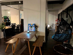 Waterloo Centre (D7), Office #576503981